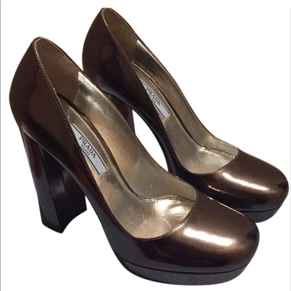 NWOT Prada shoes